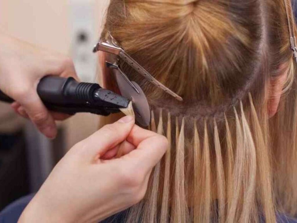 Weave-In Hair Extensions: Pros & Cons Guide 2 Weave-In Hair Extensions: Pros & Cons Guide 2